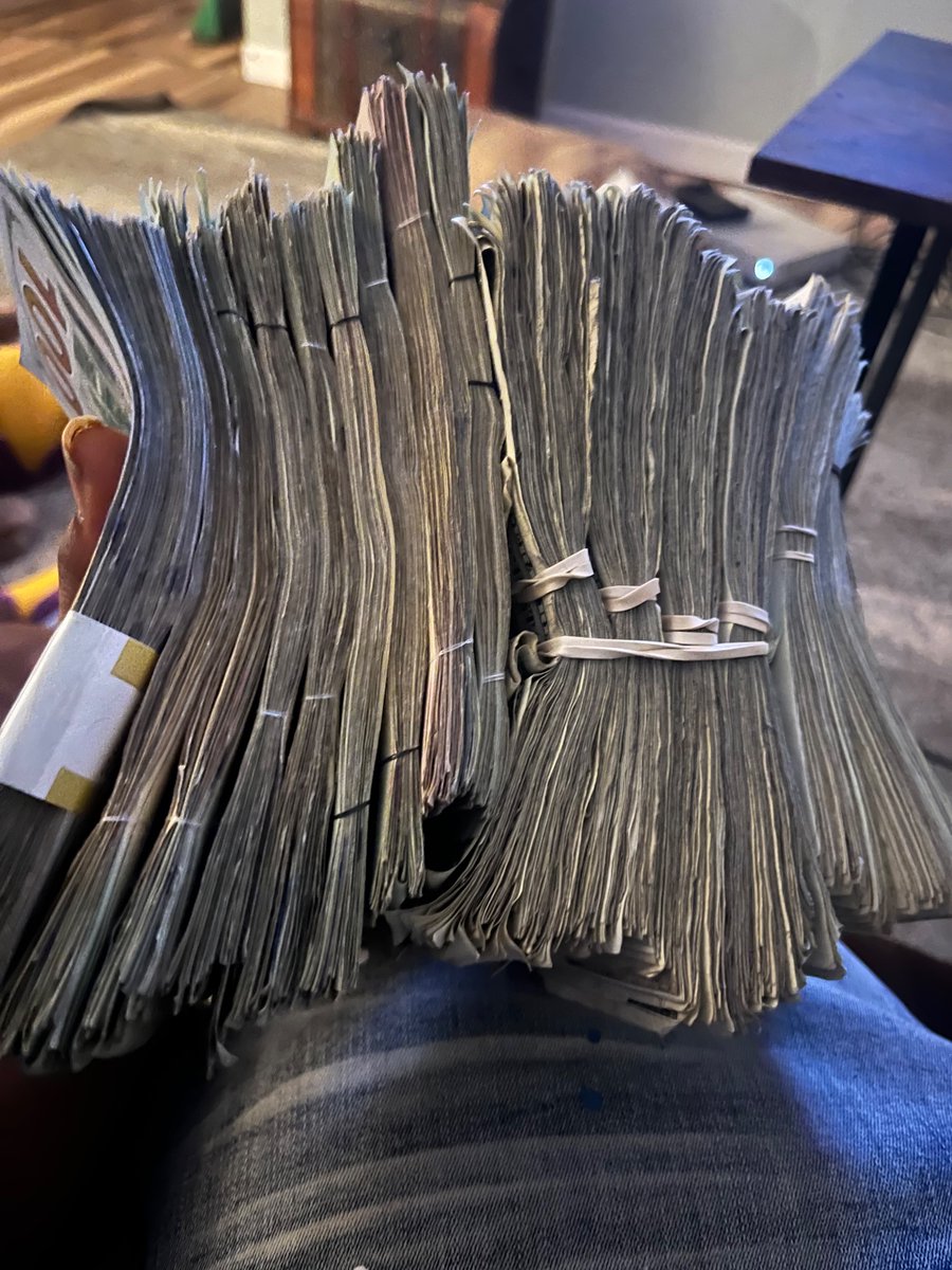 ALMOST_H3AL3D's tweet photo. It don't cost nothing to keep it real free slim don't mind my nails fuk a friend #NoDiddy https://t.co/u3LhBy8jKZ