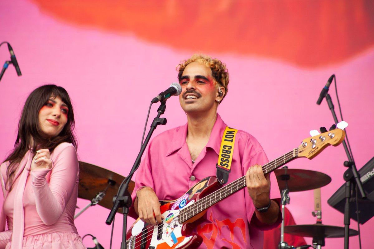 uiulopes's tweet image. com YMA no Lollapalooza 2024 ❤️✨