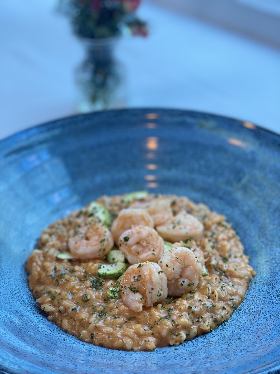 Un exquisito Risotto con camarones y calabacín baby🤤 

Te esperamos! 
📍CALLE MIRANDA- EL HATILLO