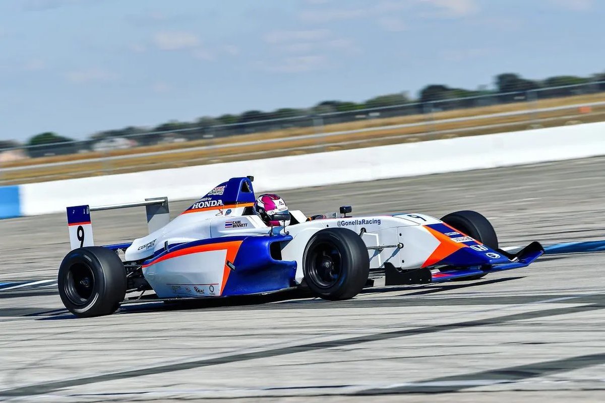 AshlynSpeed's tweet image. By God I’m going to race an F4, a car I’ve never taken a lap in, at @HomesteadMiami Speedway this weekend in front of a lot of people.

The generous offer to drive and the ridiculous funds to pay for it happened in 2 days. 🤯 I’m training in the sim now.

Lord help us here we go.