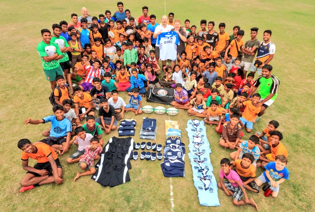 This was 9 years ago now.....thanks to @Scotlandteam for the kit and @UKinKolkata for having made it happen! #LivingBridge