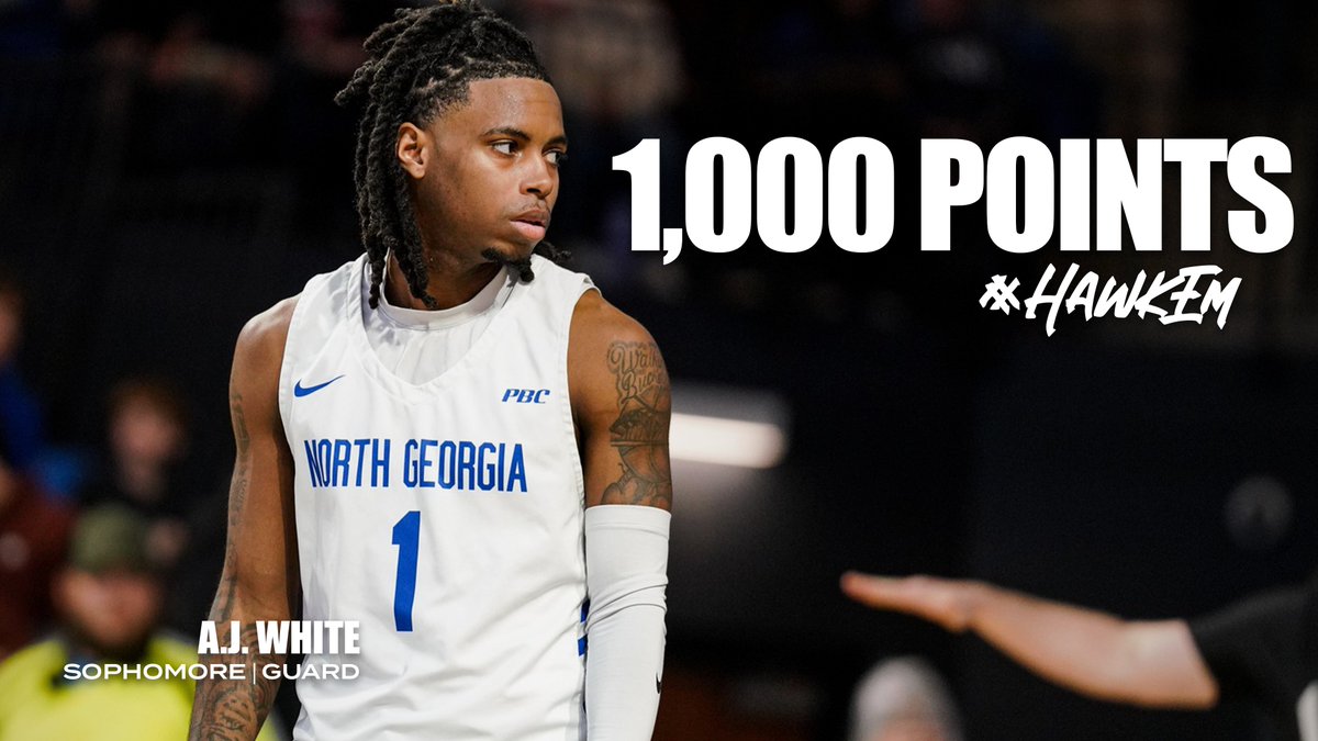 Meanwhile... with his 15th point of the game, @Ajwhite_1 has surpassed 1,000 career points!!