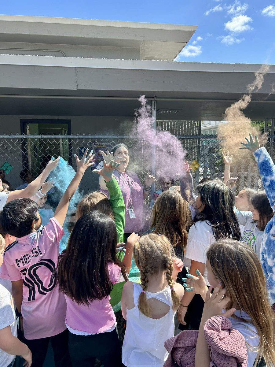 Lunchtime turned into a festival of colors today as we celebrated #Holi as a community! The vibrant hues, the laughter, and the camaraderie made it an unforgettable experience for all! #HoliCelebration #FestivalOfColors 🎨🥳'
