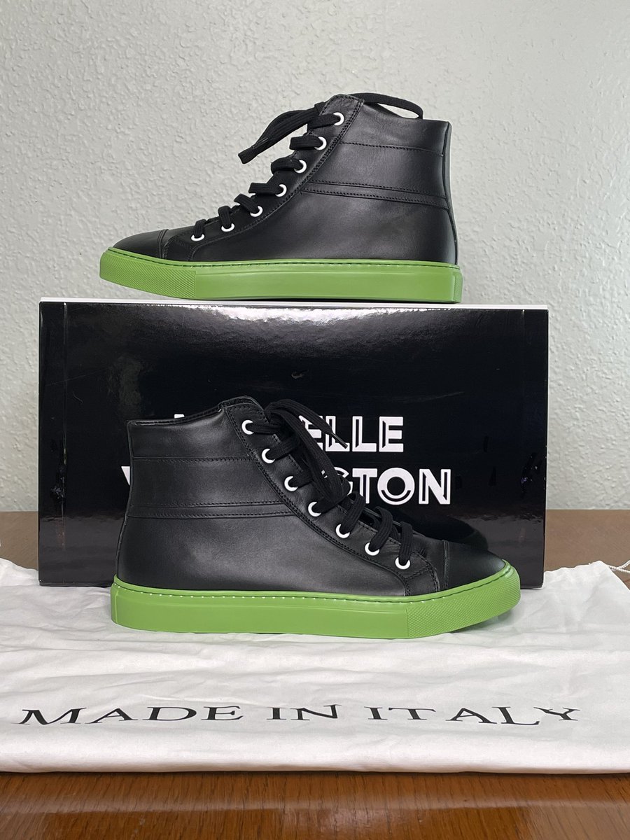 NOW AVAILABLE for DTC (Direct to Customer) individual purchases…shipped directly from Italy 🇮🇹 This shoe comes in MENS & WOMENS sizes. (Made in Italy 🇮🇹) I personally DESIGNED this shoe. The stylish classic high top is made with the contrast between black & lime #TVStyleExpert