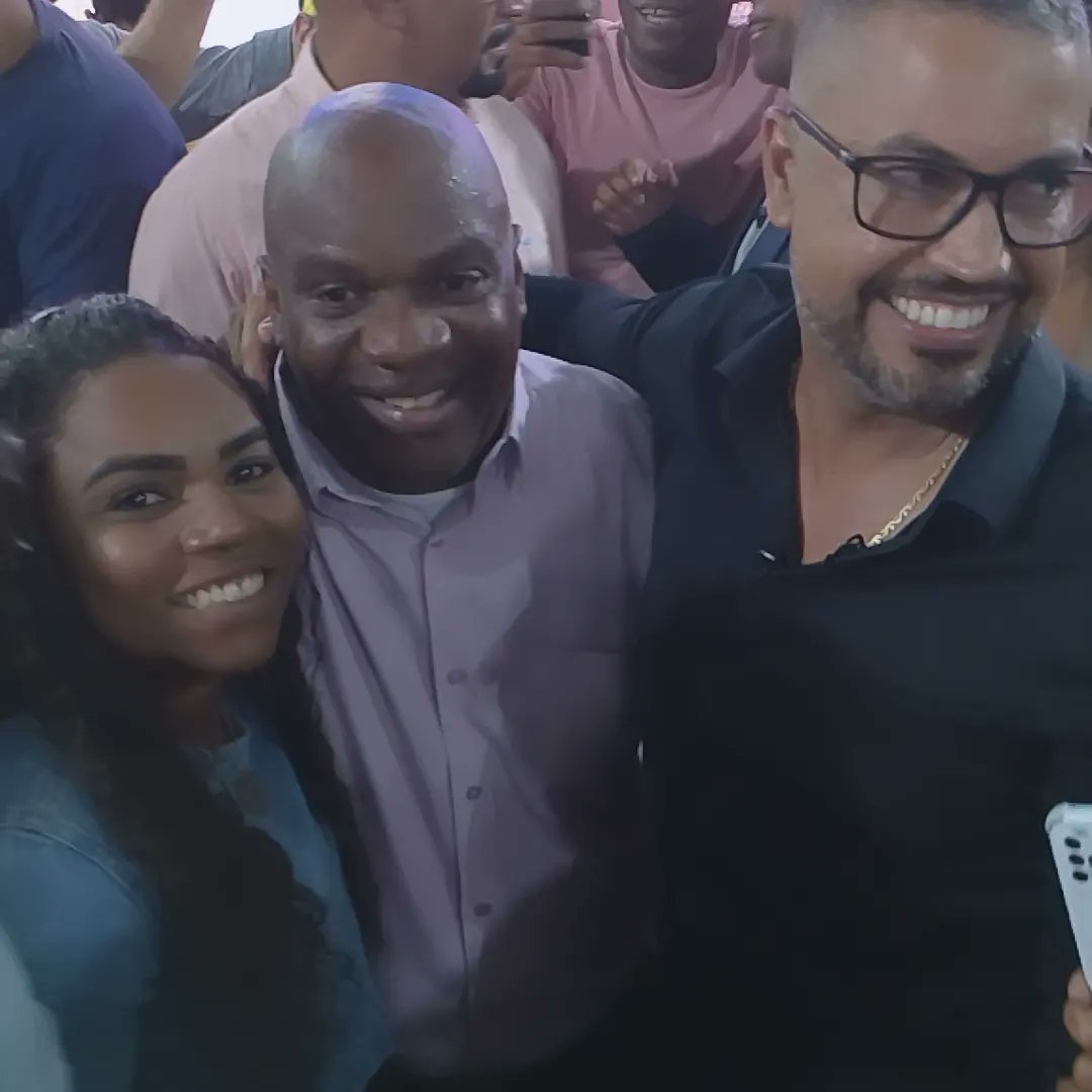 OGerusasantos's tweet photo. Noite Especial de Filiação Partidária 👏👏👏
União Brasil 🤝 https://t.co/BzXZLynKHG