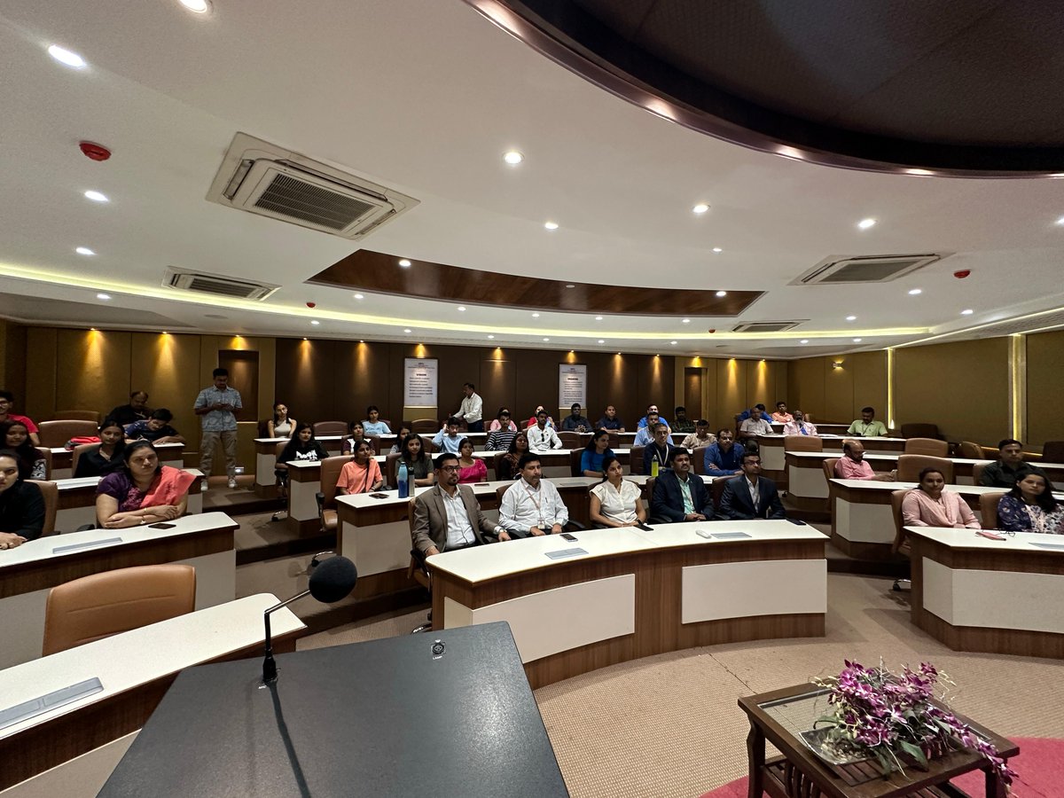 DpuGbsrc's tweet image. India&apos;s Techade - Chips for Viksit Bharat event highlights India&apos;s push towards AI, semiconductor design, and quantum computing. Hon&apos;ble Prime Minister Narendra Modi emphasized a collaborative approach for India&apos;s tech future. 

#Techade #ChipsForViksitBharat #IndiaTechFuture