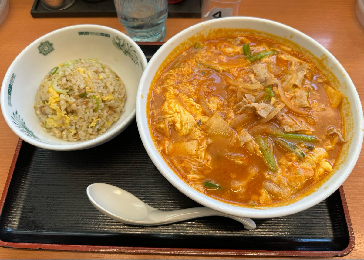 730junjun's tweet photo. がまんげんかいなんだけど https://t.co/MQ1igqi65J