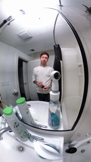 Gravity https://t.co/R4F9PWBlDR