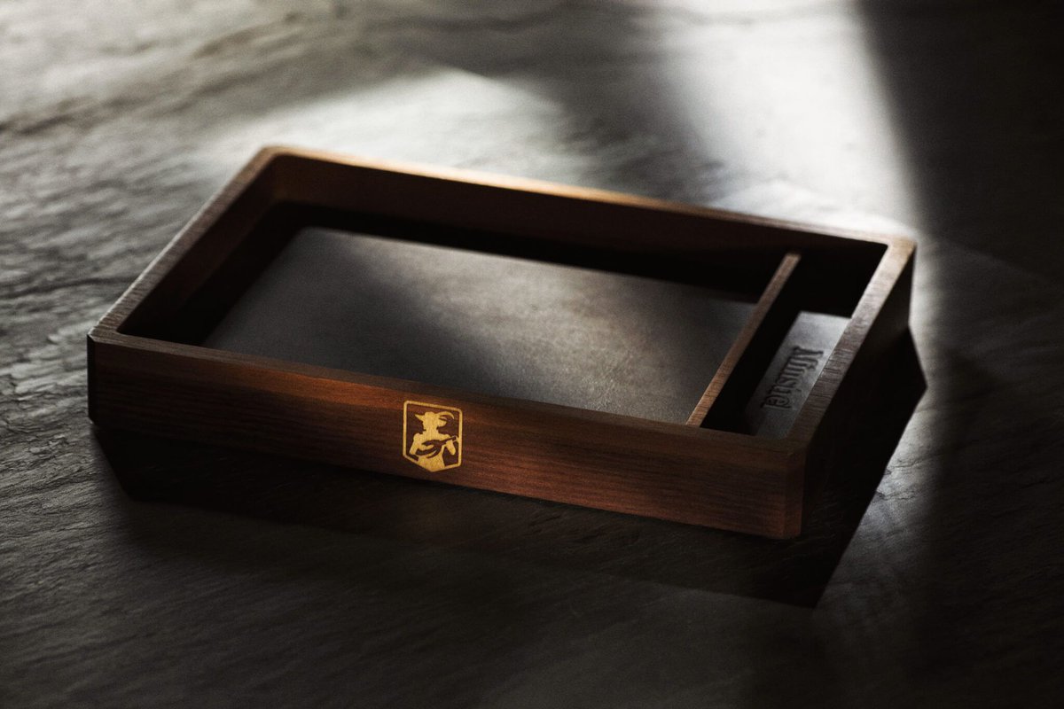 MinstrelStore's tweet photo. Dice Tray in Walnut https://t.co/4QUWLkJx5Z