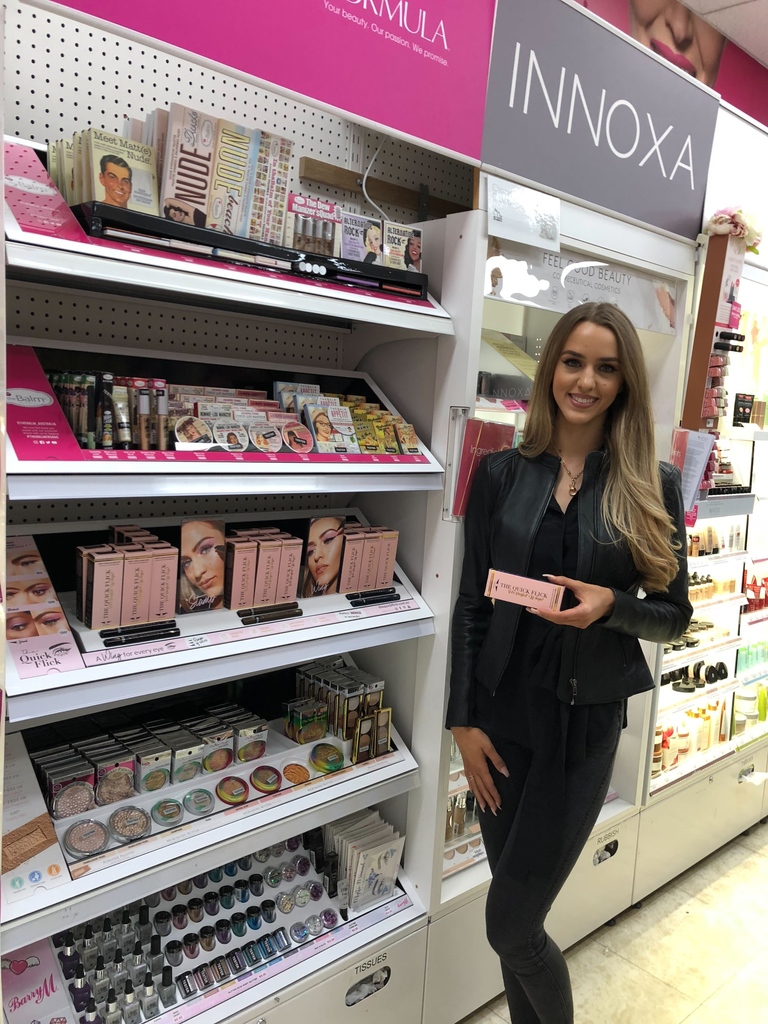 TheQuickFlickAu's tweet image. How it started VS How it's going 👀

1st pic was on 6 Nov 2018 when we first launched into #Priceline with only one line, our eyeliner stamp!

2nd pic was this week, announcing our new product stand launch with multiple lines now across skincare, tanning &amp;amp; sun care! 

#QuickFlick