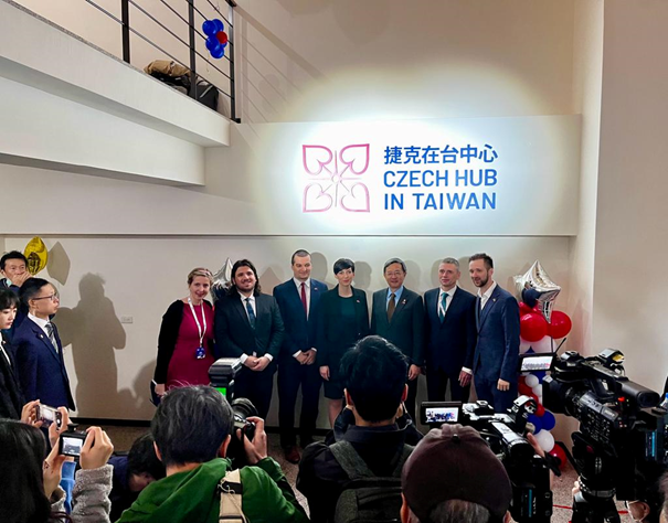 taiwancz's tweet photo. 🎉Czech Hub in Taiwan One Year On!
First anniversary! Last year @market_a, together with Dr. Roy Chun Lee, our Chairman @Pavel_Divis_TGS, and @_JakubJanda , Director of @_EuropeanValues, unveiled the #CzechHub in Taiwan.
Explore the journey: https://t.co/QFA7TTKCNR
#anniversary https://t.co/pH0KzdiSoT