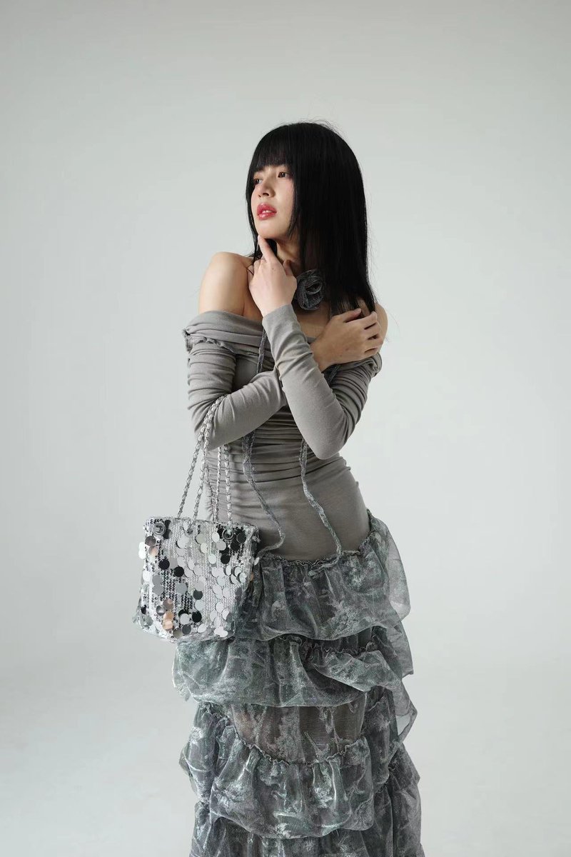 TongStudio666's tweet photo. New photo～❤️ https://t.co/a1hiMeu1jf