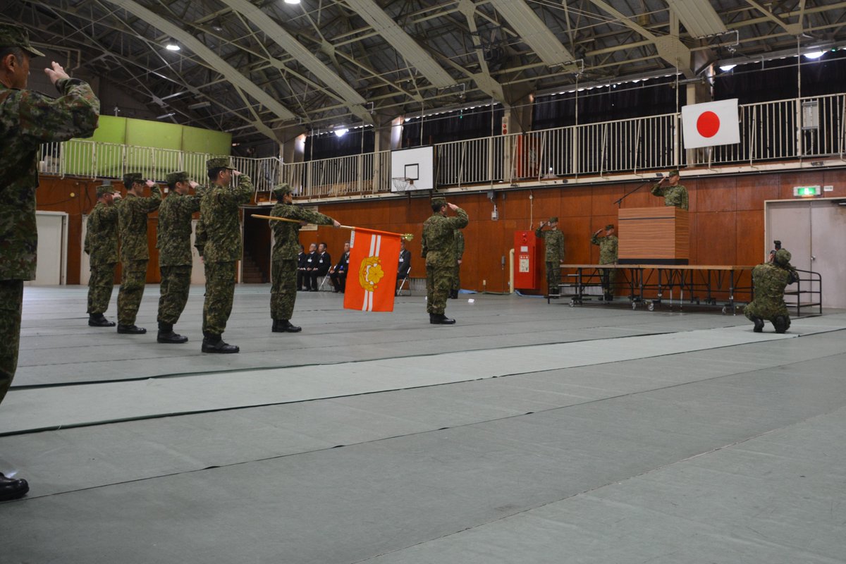 Gsdf_Camp_Iwate's tweet image. #岩手 #自衛隊 #74式 #9戦車　
　第9戦車大隊は、改編にともなう部隊廃止のため隊旗返還式に参加しました。
　東北唯一の戦車部隊として活躍してきた第9戦車大隊は、部隊改編により62年の歴史に幕を降ろすこととなりました。これまで支えてくださった皆様にこの場をお借りして感謝を申し上げます。