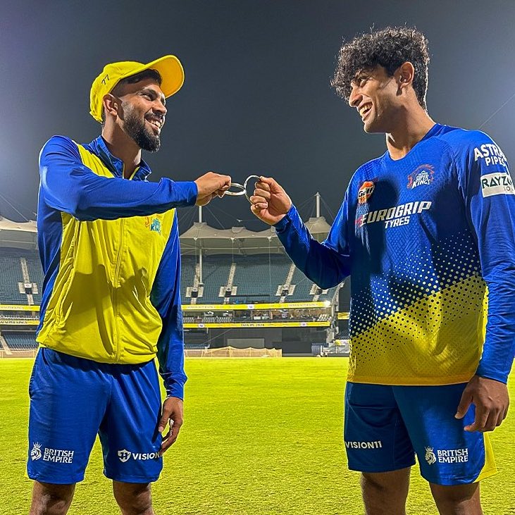 'Chepauk has been the loudest crowd I have ever played infront of... Loved batting with Rutu and the team environment has been awesome'💫🦁💛

                                        ~Rachin Ravindra

#RachinRavindra