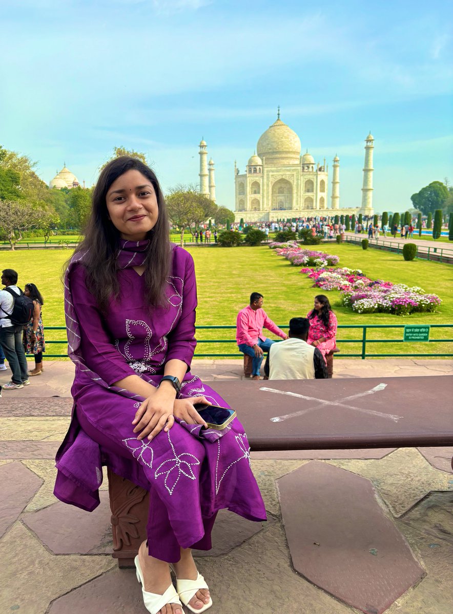 Prashasti/ प्रशस्ति / پرشستی ‎ tweet media