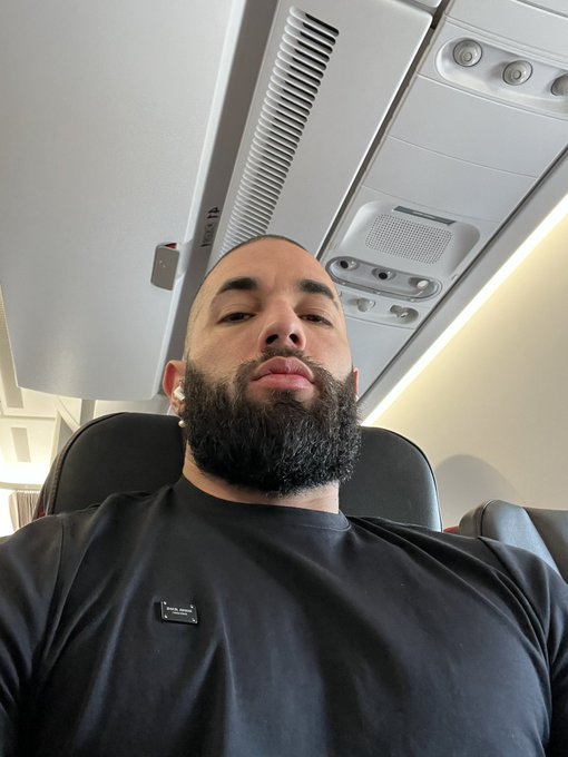 What&rsquo;re you putting your tongue on first?  A) my lips B) head of my dick C) my balls https://t.co/jA