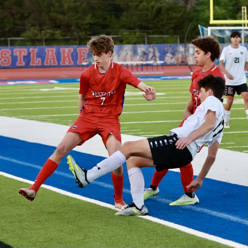 Westlake_Nation's tweet image. Men’s Soccer is headed to the Area Championship after a 2-0 win over Round Rock in the Bi-District Championship. Christian Mezas scored both goals with assists from Logan Thomson and Henry West. #GoChaps