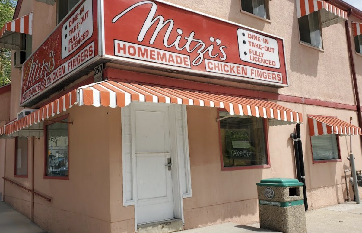 A special #shoutout to Mitzi's Chicken finger Restaurant who is closing after many years. One of Winnipeg's greatest eateries that was a 'must stop' for me every time I went home to the Peg. Goodbye Shirley and thank you for the wonderful memories & food! #Winnipeg #eat #foodie…