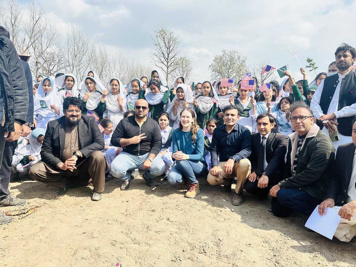 Find how Dr. Waqas Ahmad Khan, an alumnus of Pakistan-U.S. Alumni Network (PUAN) transformed a barren area of the Changa Manga Forest into a thriving ecosystem under Alumni Small Grant (ASG). 
More: puan.pk/rejuvenating-c…
#PUAN #Environemnt #USPakGreenAlliance #ASGImpactingLives