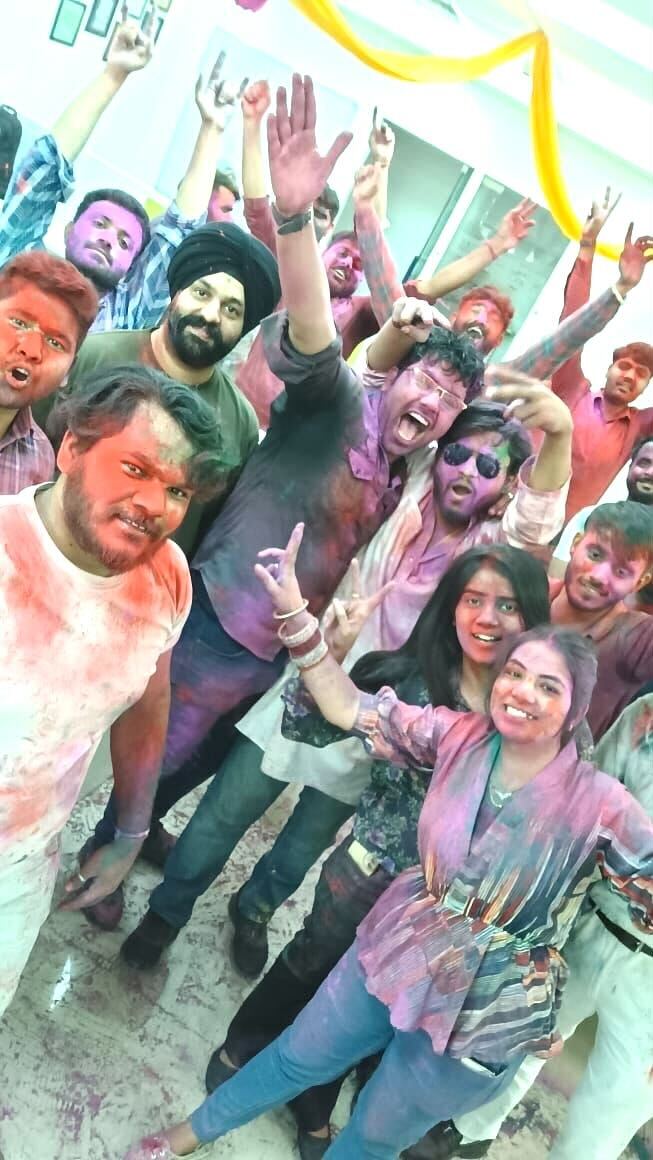 jabitsoft's tweet photo. Colorful moments and vibrant spirits filled the air at @Jabitsoft
This is how we celebrated Holi with love, laughter, and endless hues of happiness!
HAPPY HOLI #Celebration
.
.
#ColorfulHoli #FestivalofColors #HoliCelebration #JoyousHoli #VibrantHoli #SplashOfHoli #Jabitsoft https://t.co/GC4vz8Snvb