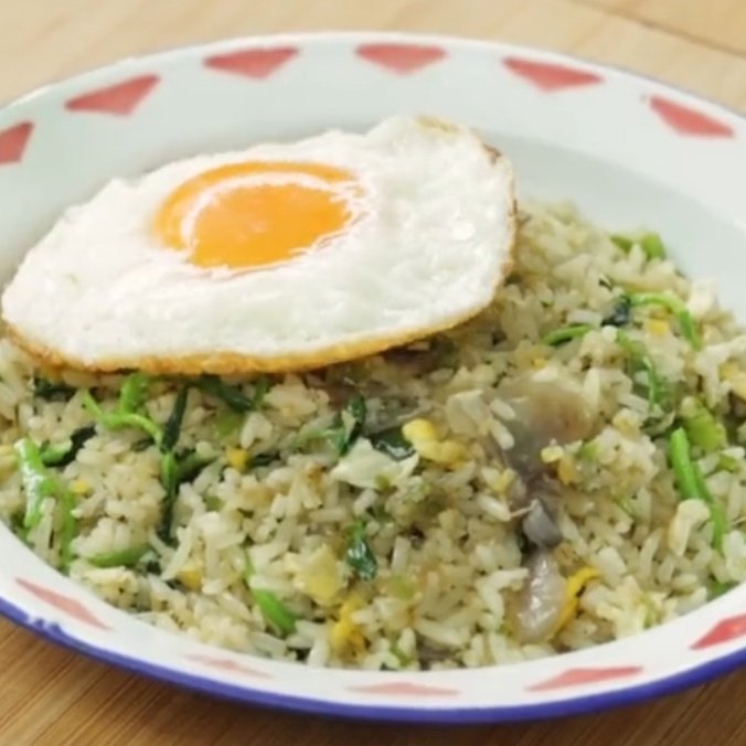 hyeeby__'s tweet photo. SERBA-SERBI RESEP NASGOR dari mulai nasi goreng kampung sampe nasi goreng abang-abang!! resepnya SIMPLE bikinnya SAT-SET, cocok banget buat sahur! anak kost WAJIB RECOOK!🤤🙌🏻✨ https://t.co/L30r00piNC