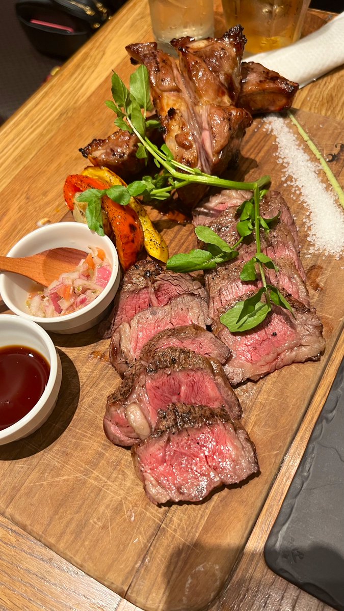 task0218's tweet image. 先日送別会したお気に入りのお店だよ
店員のお姉さん良かった
#log50