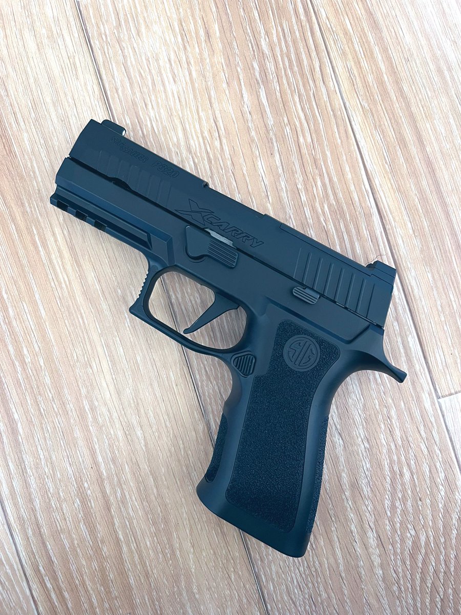 VFC P320 Xcarry このサイズ感良い👍あえてトリガープルは重くしている。