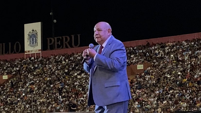 ✅"La voluntad de Dios es esencial en nuestras vidas. Imagina la felicidad y realización que experimentaríamos si estuviéramos alineados con ella. Ofrezcámosle todo como un sacrificio vivo y permitámosle guiar cada aspecto de nuestra existencia”.<a href="/alejandrobullon/">Alejandro Bullon</a> #LaÚltimaVictoria