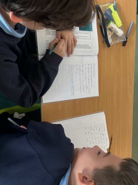 #Year6Hill have been working in pairs to edit and improve their audio descriptions before publishing them. We used the snake vs iguana clip from @PlanetEarthBBC as our inspiration and now we have a host of nature fans!