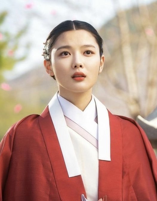 sageuk fairy 🧚 

#KimYooJung #KimYouJung #LoversOfTheRedSky #Iljimae