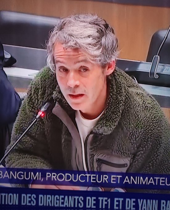 vince_the_fixer's tweet image. Quand Tu sors d&apos;une soirée difficile et que tu fais ton After à l’assemblée Nationale #Barthes #quotidien #TMPM #Hanouna