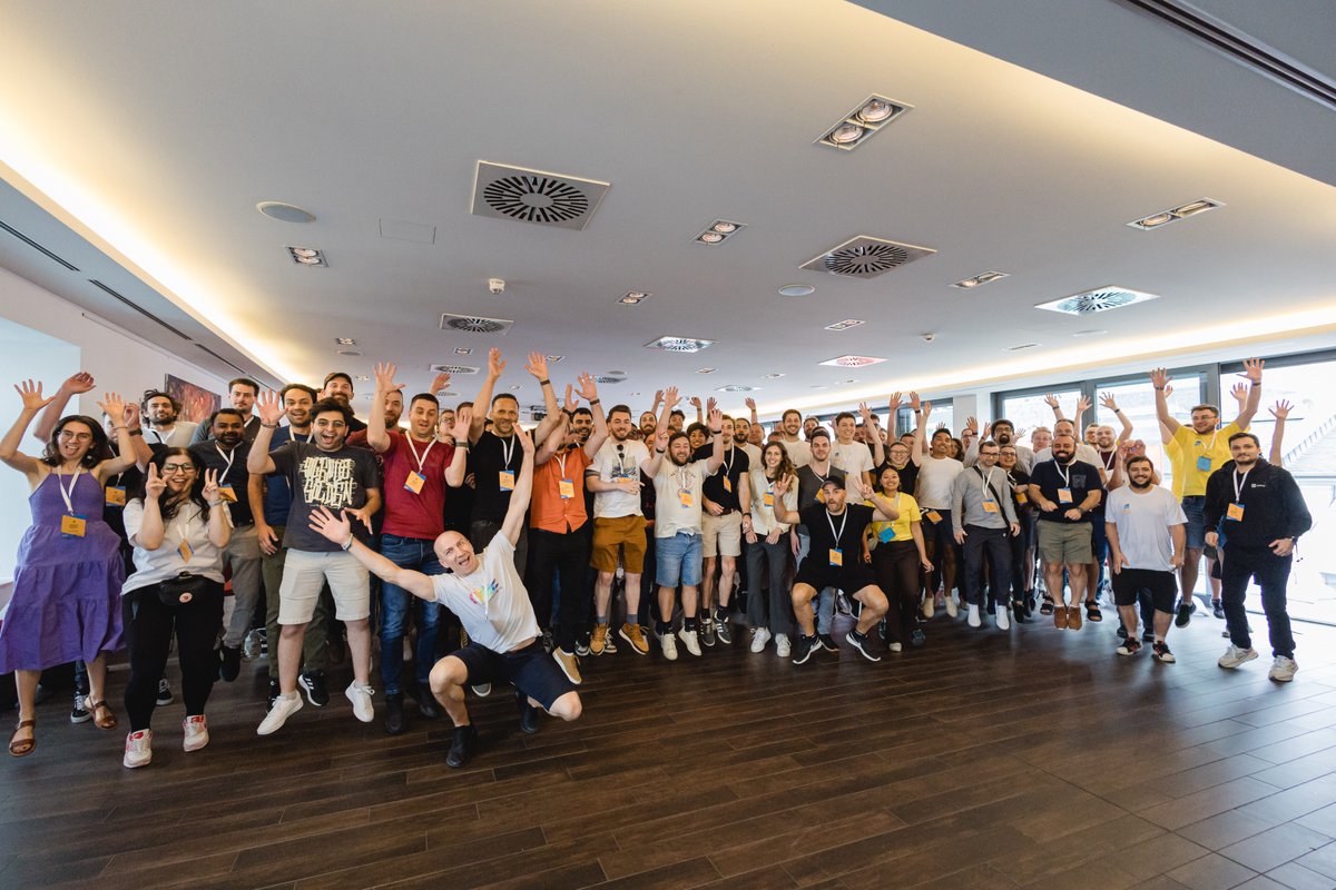 SwiftConf's tweet image. 🎉Throwback to the incredible moments at last year&apos;s SwiftConf!🚀 Relive the excitement with our uploaded conference videos on youtube.com/@swiftconf. 📹 Don&apos;t miss out – early bird tickets for SwiftConf 2024 are available on swiftconf.com!🎟️ #swiftconf #throwback