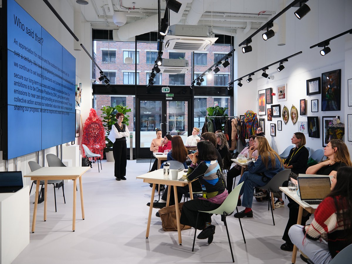 FASHION DISTRICT tweet media