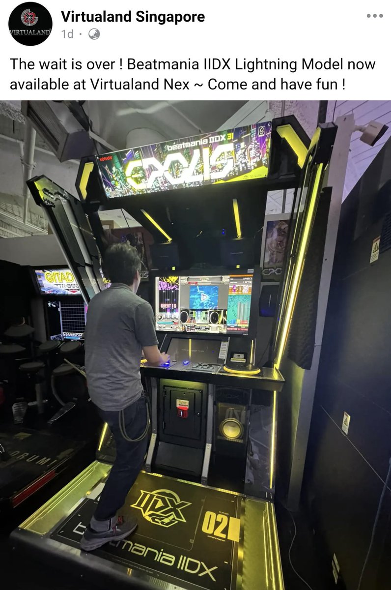 Spacedog_D's tweet image. 2 new lightning in Singapore 🥹🥹🥹🥹🥹🥹🥹🥹