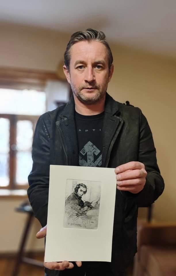 Serhiy Zhadan, Ukraine's best and best known poet, writer, band leader, activist, profound intellectual and patriot, a co-foundee of the Kharkiv-based Khartia territorial defense battalion decided to join the ranks of the battalion. Brave, decent, but heartbreaking move.