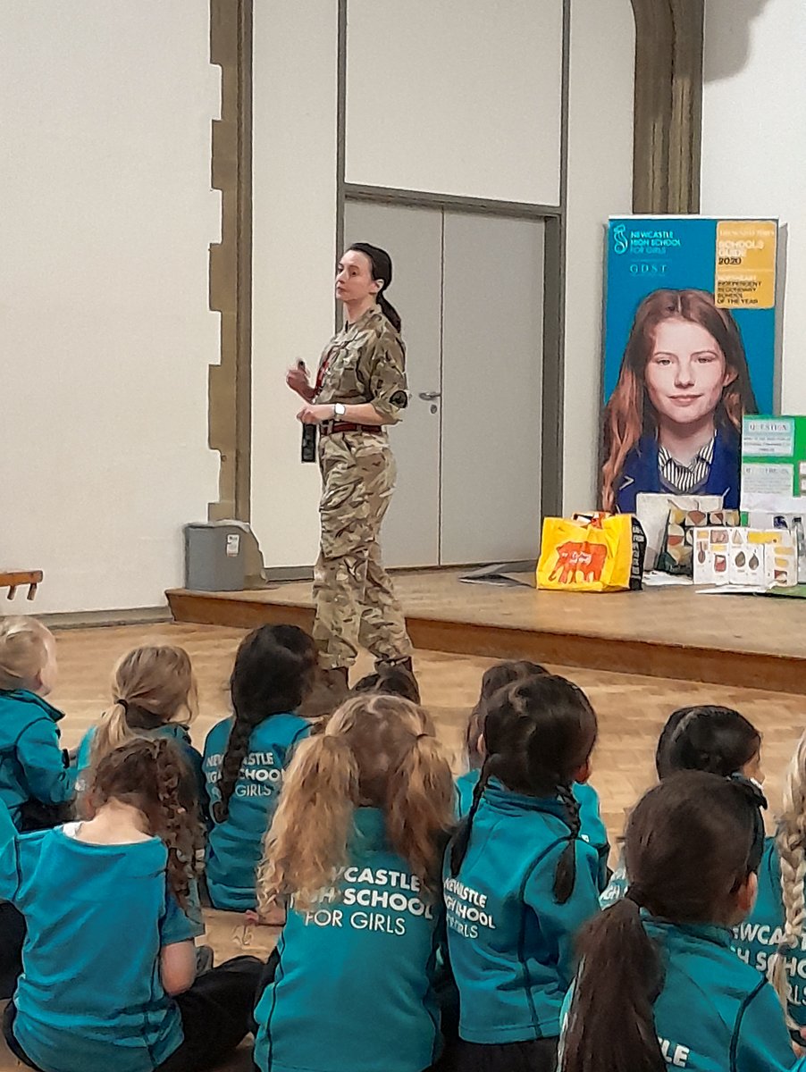 Recently, Flt Lt Maran and Fg Off Goodier voluntarily attended Newcastle High School for Girls (Primary) to give a presentation about the Royal Air Force. For the full story, see here: raf.mod.uk/our-organisati…