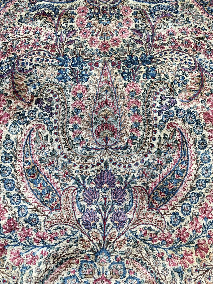 New in our London showroom is this exceptional large Kerman rug (6.35m x 3.90m) filled with intricate florals and pastel colours Store Locator -> bit.ly/2puRFVL #shopsmall #rug #interiordesign #london