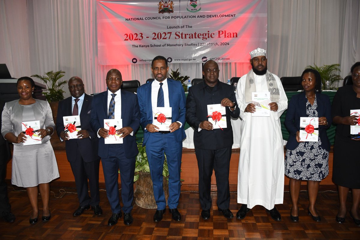 The PS, State Department for Economic Planning Hon. @jamesmuhati Officially launching the NCPD Strategic Plan, alongside him is the Director General NCPD @DrAbeySheikh , NCPD Board of Directors @ParvSigey , the @NepadAprmKenya CEO Amb. Dr. Samori Okwiya, the CEO @PSKenya_ Dr.…