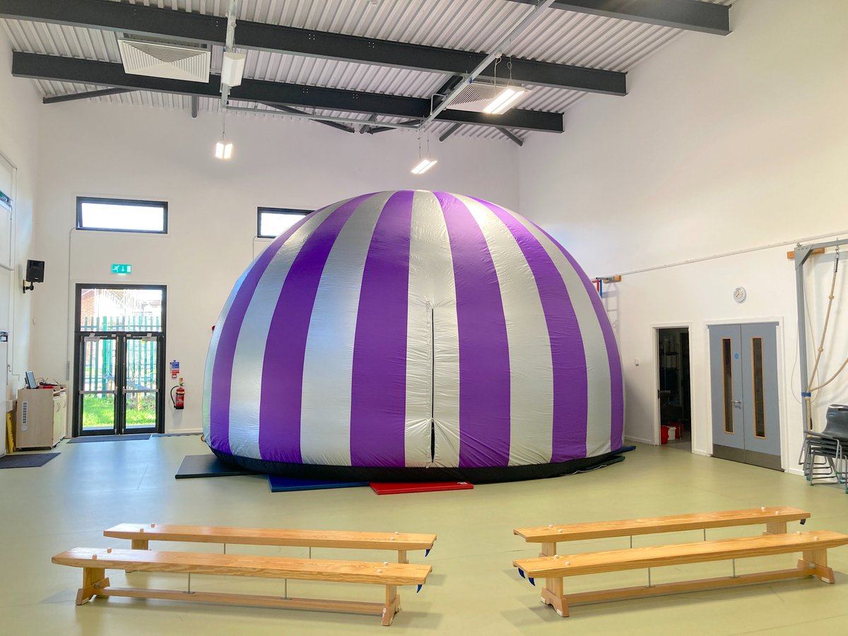 Today the entire school of 465 pupils @suttons311 enjoyed a 7m digital planetarium night sky, learned about the Solar System, a future colonised Moon, and travelled to the Galapagos with Charles Darwin. Thank you Suttons Primary for a lovely visit 🚀✨ #EduTwitter #ukedchat #PTA