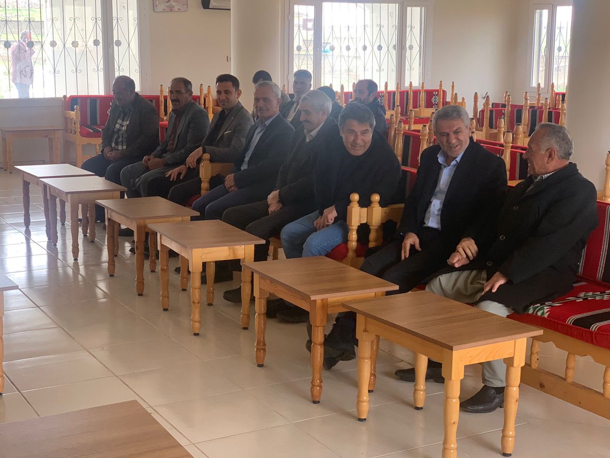 Şeyhhabib Köyünü Ziyarette Bulunduk,Güler Yüzlü Ve Hoş Karşılamalarından Ötürü Teşekkür Ederiz.

#YenigelmedikDERİKhizmetiçingerigeldik #TürkiyeYüzyılı #GerçekBelediyecilik #KarizmatikBaşkan