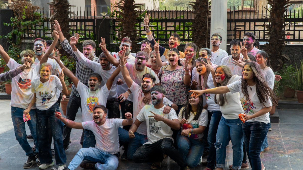 hom_rcm's tweet photo. The @BluOne_India ecosystem came together for a joyous Holi celebration. 

#Holi #Holi2024 #HoliCelebration #FestivalOfColors #Celebration https://t.co/tMsRLggTrs