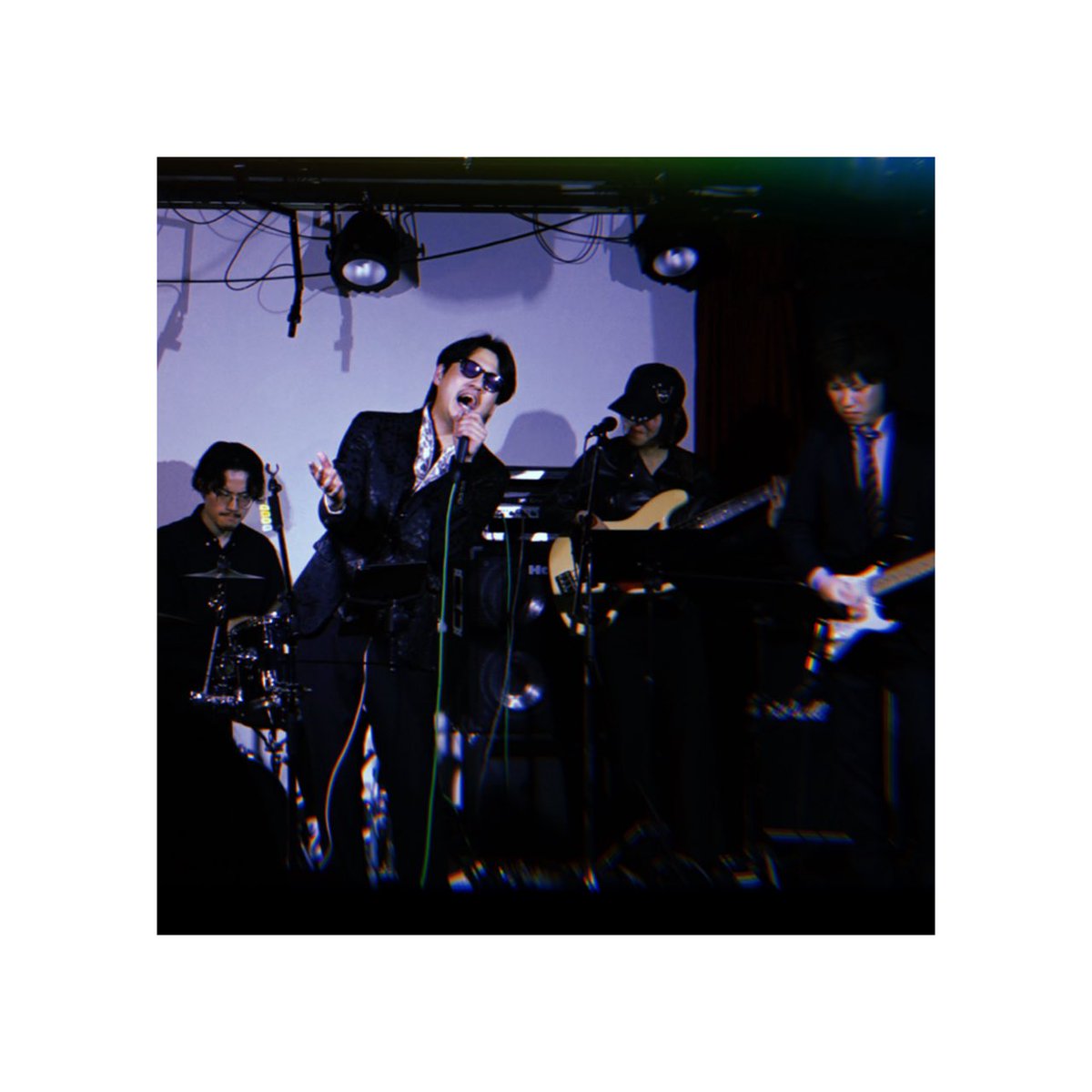 riku_matsumoto2's tweet image. 【 #BECKアキバ 】
約1年ぶりの東京LIVE1日目！
非常にエキサイティングしたROCKな1日でしたご来場頂きありがとうございました😊
バックバンドは #BECKBAND 
まだまだこれからも歌いまーす🎙️

#松本陸 #シンガーソングライター
#バンド #ワンマンライブ #秋葉原