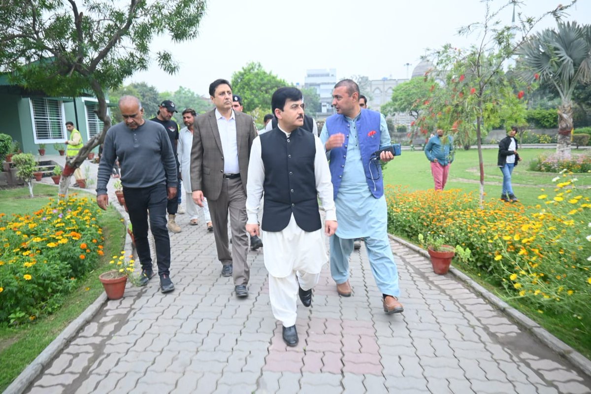 Parks and Horticulture Authority, Gujranwala tweet media