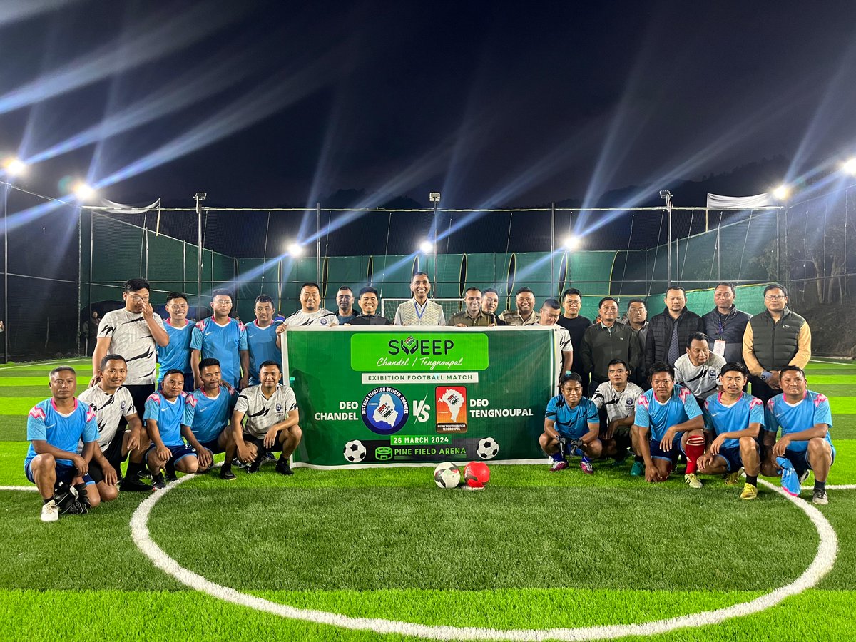 ChandelDeo's tweet photo. A friendly football match played between Team DEO, Chandel &amp; DEO, Tengnoupal as part of the SVEEP Campaign, promoting voter awareness.
@ECI @SpokespersonECI @CeoManipur #LokSabhaElection2024 https://t.co/2GO4N84Ul2