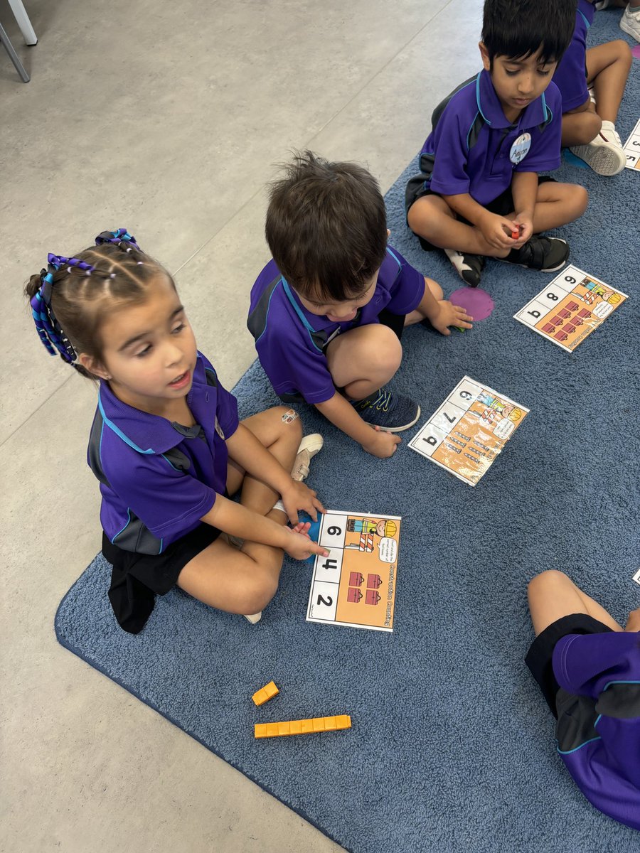 Maths 🧮 time in the kindy at @DaytonPS - it’s always such a joy to see them working hard and loving learning!