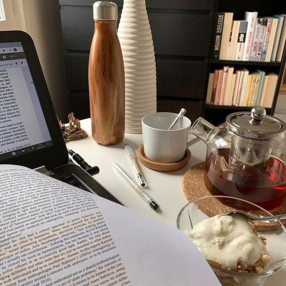 pilatesgirly's tweet photo. waking up early, coffee in the morning, studying all day, running in the evening https://t.co/KohxxwQkzQ