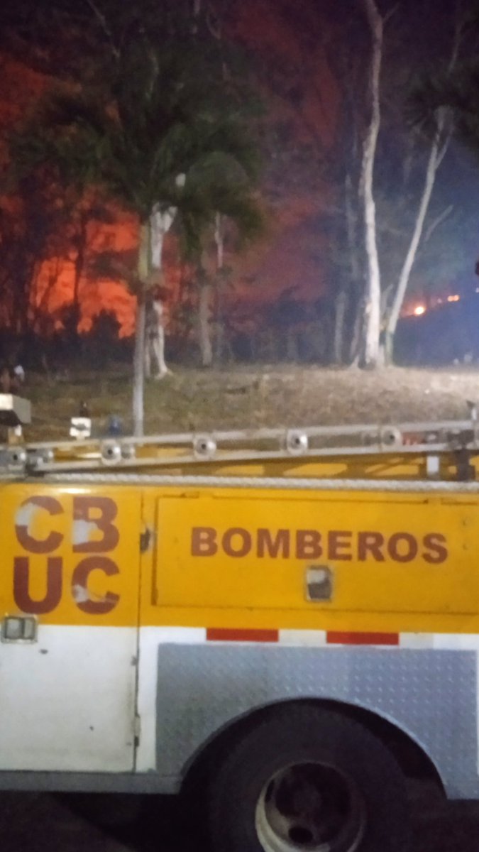 Bomberos de la Universidad de Carabobo tweet media