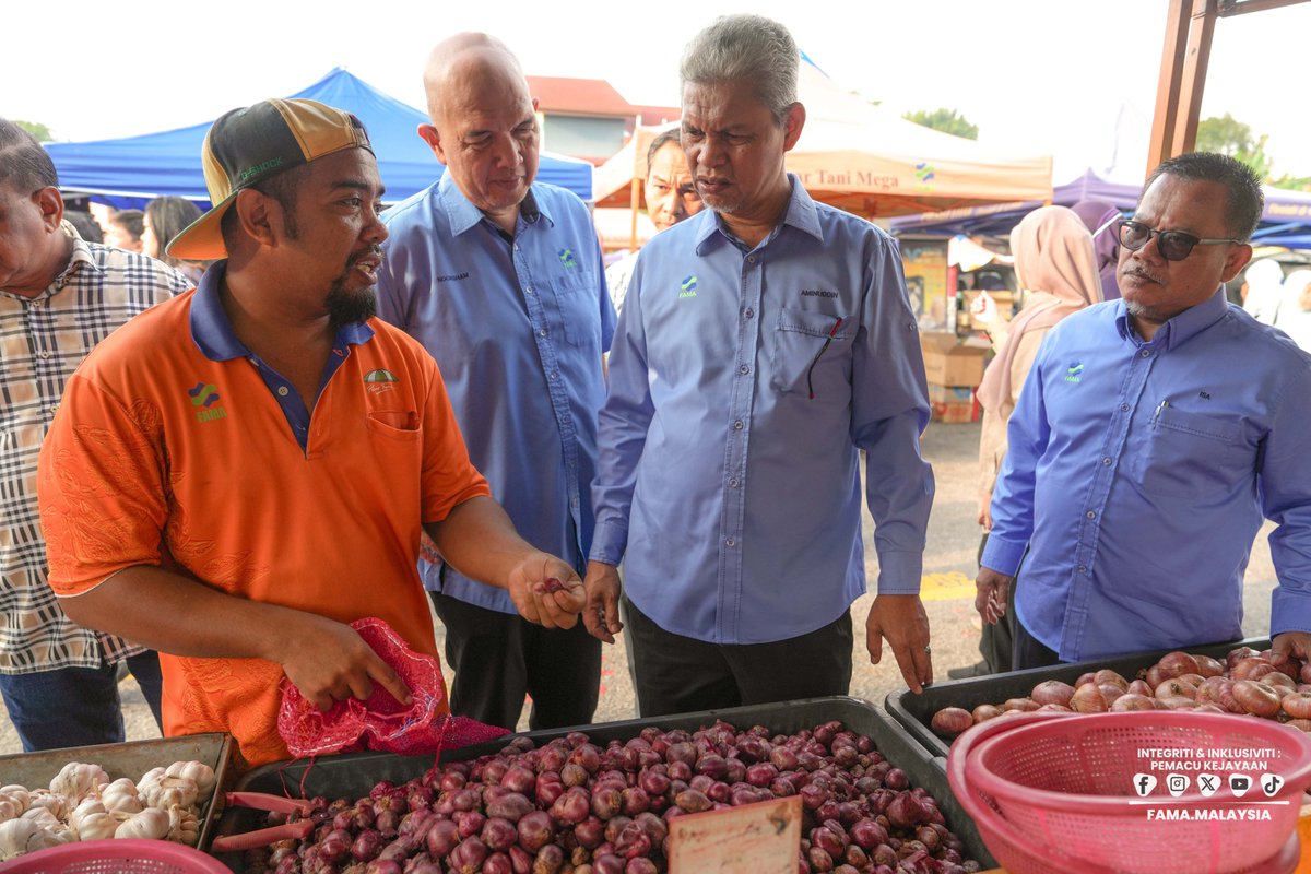 27 Mac 2024 | PROGRAM SENTUHAN KASIH RAMADAN 1445H / 2024M | Tapak Pasar Tani Tg. Malim, Perak

Tuan Haji Aminuddin Bin Zulkipli, Pengerusi FAMA telah menghadiri Program Sentuhan Kasih Ramadan yang merupakan  inisiatif tambahan serampang dua mata dalam mendekatkan peranan FAMA ke