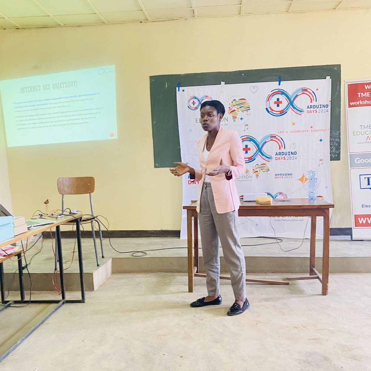 AdSanisse's tweet image. #Arduinodays2024 was well celebrated in 🇧🇮.
Thanks to @arduino and TME Ambassador @Mireille_Iranzi 
#arduino #Impactthefuture #embeddedsystems #iot