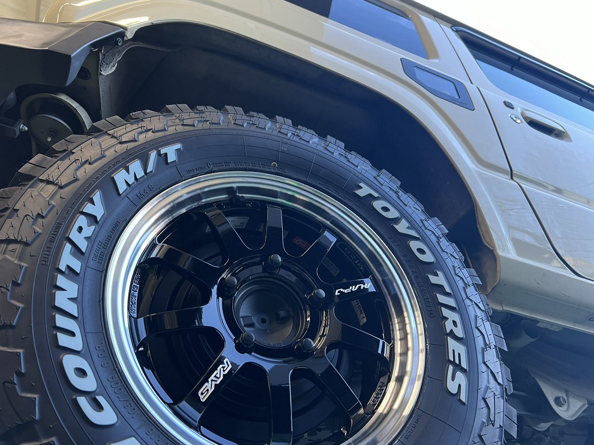 6295kun2's tweet photo. #SUZUKI #ジムニー #jimny #JB64 #ジムニー男子 #ジムニー女子 #ジムニーカスタム #ジムニー好きと繋がりたい #ジムニーに乗るオシャレさん #TOYOTIRES #トーヨータイヤ #OPENCOUNTRY #オープンカントリー #RAYS #レイズ #ALapJ https://t.co/fjWocClv9Z